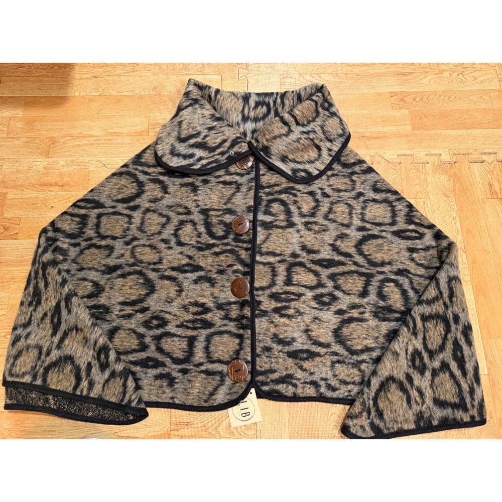 L.I.B New York Leopard Print Cape Jacket Brown Animal Print Button Up Cropped